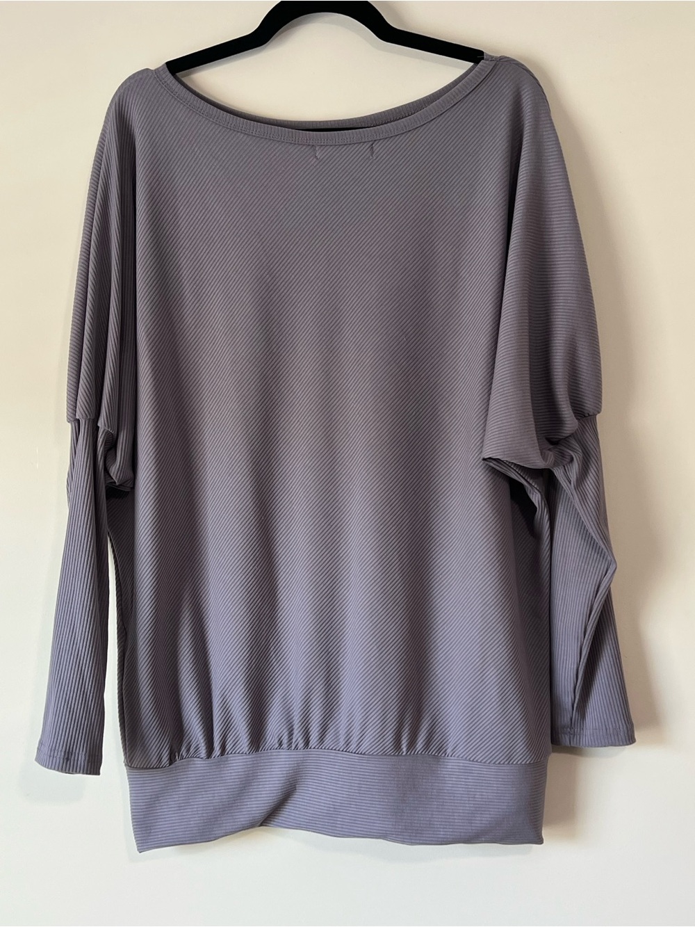 Lavender Ribbed Batwing Long Sleeve Banded Bottom Top - Picture 6 of 6